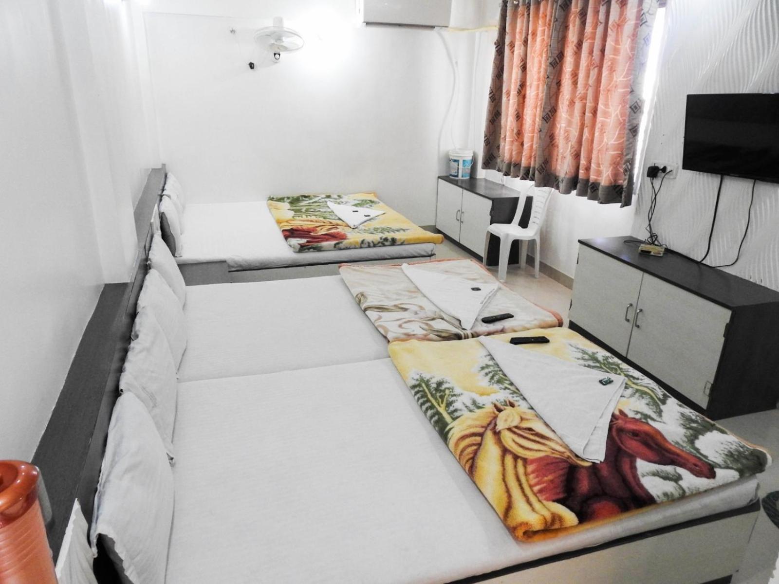 Hotel Shri Sai Darshan Shirdi Eksteriør billede